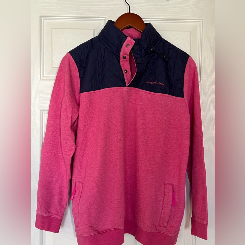Vineyard Vines sweatshirt